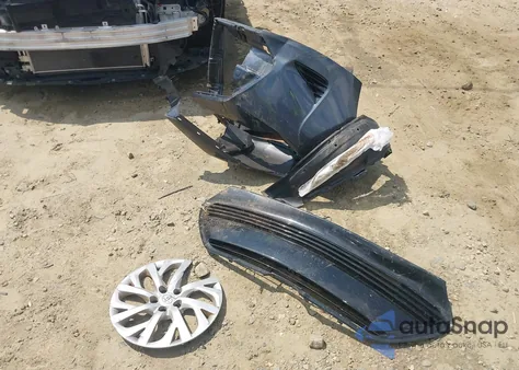 2018 Toyota Corolla Le from USA, damaged, VIN 2T1BURHE1JC995218